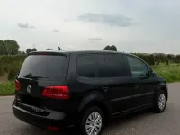 Gebraucht VW Touran Trendline 105 PS (77 kW) 2012 Schwarz Van / Kleinbus