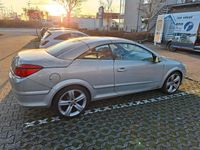 Gebraucht Opel Astra Cabriolet 140 PS (102 kW) 2009 Gold Cabrio