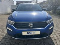 Second-hand VW T-Roc Active 150 CP (110 kW) 2021 Albastru SUV