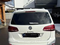 Gebraucht VW Sharan Comfortline 150 PS (110 kW) 2015 Weiß Van / Kleinbus