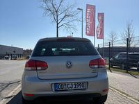 Gebraucht VW Golf VI Team 105 PS (77 kW) 2010 Grau Kleinwagen