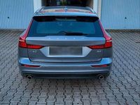Gebraucht Volvo V60 197 PS (144 kW) 2021 Grau Kombi