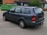 Usata Ford Focus 131 CV (96 kW) 2002 Grigio Station wagon