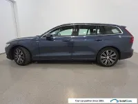 Gebraucht Volvo V60 Inscription 253 PS (186 kW) 2021 Blau Kombi