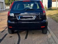 Gebraucht Ford Fiesta 80 PS (58 kW) 2005 Blau Kleinwagen