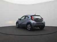 Neu Toyota Aygo X X-pure 116 PS (85 kW) 2026 Celestite grey metallic SUV