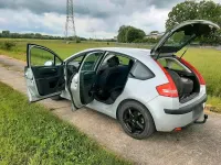 Gebraucht Citroën C4 90 PS (66 kW) 2010 Silber Limousine