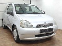 Gebraucht Toyota Yaris 68 PS (50 kW) 2000 Silber Limousine