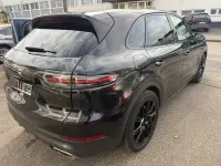Second-hand Porsche Cayenne 340 CP (250 kW) 2018 Negru SUV