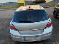Gebraucht Opel Astra 116 PS (85 kW) 2004 Silber Limousine