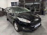 Gebraucht Ford Fiesta Celebration 101 PS (74 kW) 2017 Schwarz Limousine
