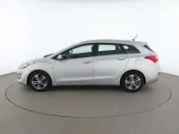 Gebraucht Hyundai i30 Comfort 101 PS (74 kW) 2017 Silber Kombi
