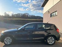 Gebraucht BMW 116 122 PS (89 kW) 2010 Schwarz Kleinwagen