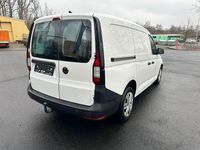 Gebraucht VW Caddy Maxi Basis 122 PS (89 kW) 2023 Weiß Van / Kleinbus