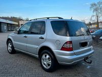 Gebraucht Mercedes ML270 160 PS (117 kW) 2004 Silber SUV