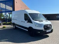 Käytetty Ford Transit Trend 131 HP (96 kW) 2022 Valkoinen Tila-auto