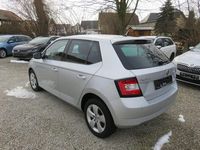 Gebraucht Skoda Fabia Style 90 PS (66 kW) 2014 Silber Limousine