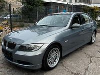 Gebraucht BMW 325 Sport Line 218 PS (160 kW) 2005 Grau Limousine