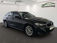 Gebraucht BMW 318 156 PS (114 kW) 2024 Schwarz ii/bonnet fluid black Kombi