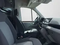 Gebraucht VW Crafter R 140 PS (102 kW) 2023 Candyweiß Van