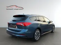 Gebraucht Ford Focus Cool & Connect 125 PS (91 kW) 2018 Blau Limousine