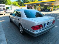 gebraucht Mercedes E230 ELEGANCE LPG