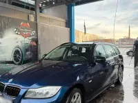 Gebraucht BMW 318 143 PS (105 kW) 2010 Blau Kombi