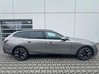 Gebraucht BMW 540 Performance 286 PS (210 kW) 2026 Grau Kombi
