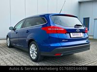 Gebraucht Ford Focus Titanium 125 PS (91 kW) 2016 Blau Kombi