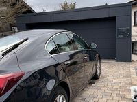 Gebraucht Opel Insignia 163 PS (119 kW) 2015 Schwarz Limousine