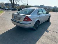 Gebraucht Ford Mondeo 124 PS (91 kW) 2001 Silber Limousine