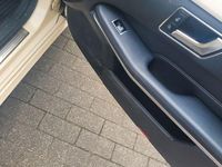 Gebraucht Mercedes E200 136 PS (100 kW) 2016 Gelb Limousine