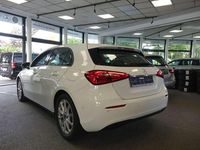 Gebraucht Mercedes A200 163 PS (119 kW) 2024 Weiß Limousine