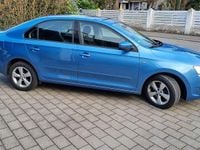 Gebraucht Skoda Rapid Ambition 105 PS (77 kW) 2012 Blau Kleinwagen