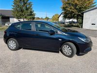 Gebraucht Opel Astra Selection 90 PS (66 kW) 2018 Schwarz Limousine