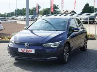 Gebraucht VW Golf VIII Active 150 PS (110 kW) 2022 Blau Limousine