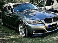 Gebraucht BMW 320 Lifestyle 184 PS (135 kW) 2012 Grau Kombi