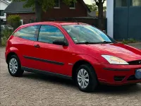 Usata Ford Focus 75 CV (55 kW) 2000 Rosso Utilitaria