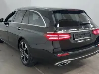 Second-hand Mercedes E400 330 CP (242 kW) 2022 Negru Berlinǎ