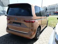 Neu VW T7 Style 150 PS (110 kW) 2025 Copper bronze metallic Van