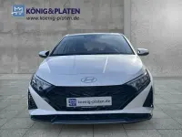 Gebraucht Hyundai i20 Trend 101 PS (74 kW) 2025 Atlas white (weiß) Kleinwagen