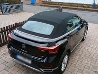 Gebraucht VW T-Roc Cabriolet 110 PS (80 kW) 2024 Schwarz Cabrio