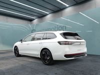 Gebraucht VW Passat Style 150 PS (110 kW) 2024 Weiß Van / Kleinbus