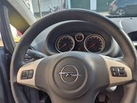 Gebraucht Opel Corsa 80 PS (58 kW) 2007 Grau Kleinwagen