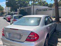 Gebraucht Mercedes E200 163 PS (119 kW) 2004 Silber Limousine