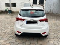 Gebraucht Hyundai ix20 Edition 90 PS (66 kW) 2012 Weiß Kleinwagen
