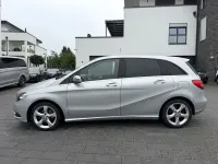 Gebraucht Mercedes B180 109 PS (80 kW) 2014 Silber Kleinwagen