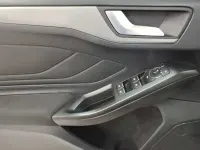 Gebraucht Ford Focus Cool & Connect 120 PS (88 kW) 2022 Frozen white Kombi
