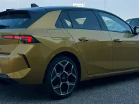 Gebraucht Opel Astra Ultimate 131 PS (96 kW) 2024 Gelb Kleinwagen