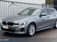 Gebraucht BMW 320 190 PS (139 kW) 2022 Grau Limousine